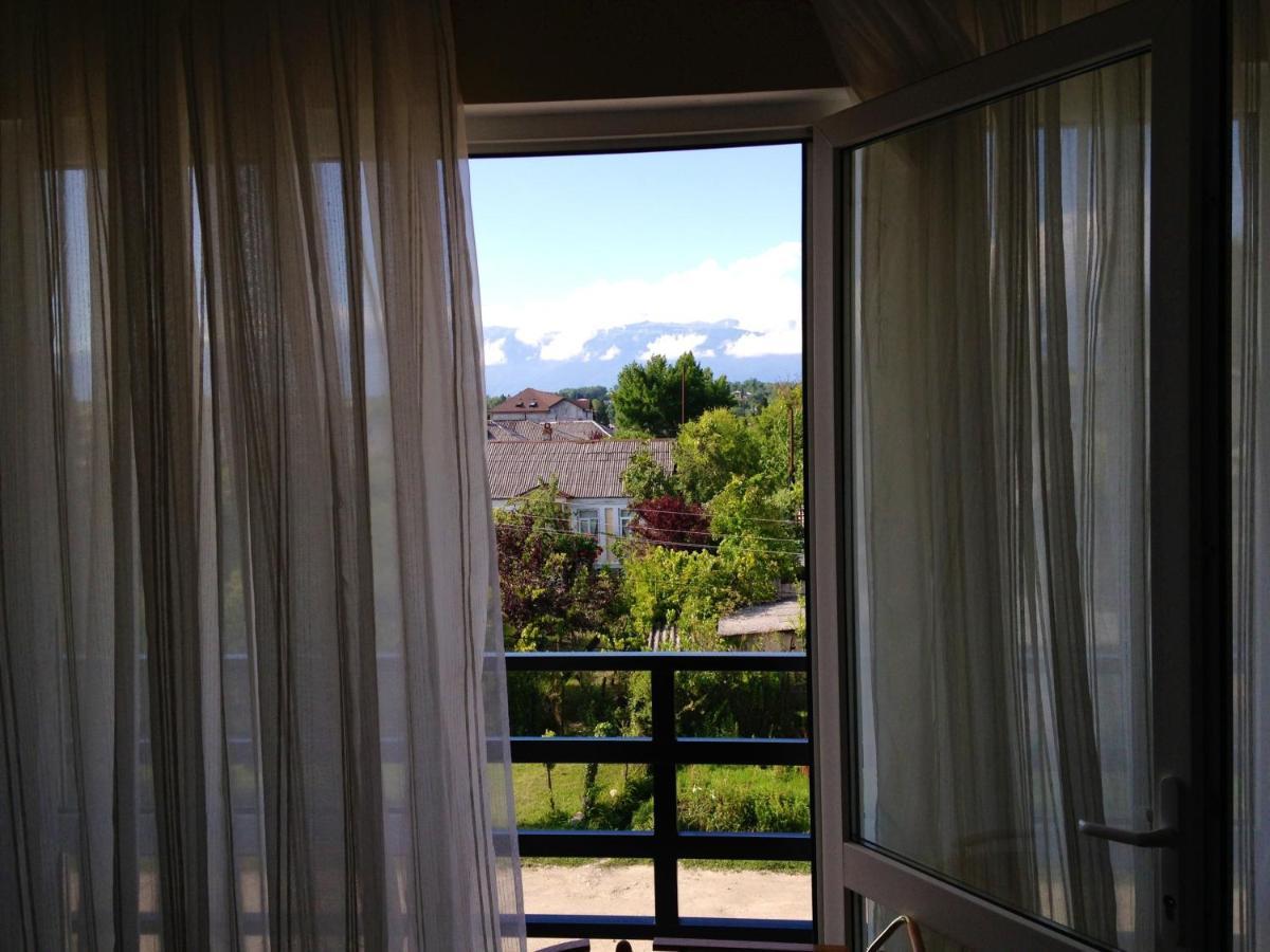 Rozalin Guest House Gudauta Ngoại thất bức ảnh